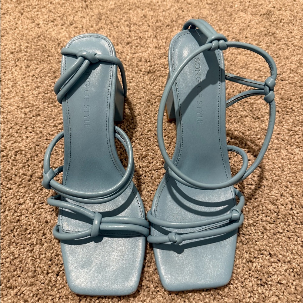 Song of Style Noelle Heel in Blue - Picture 3 of 6